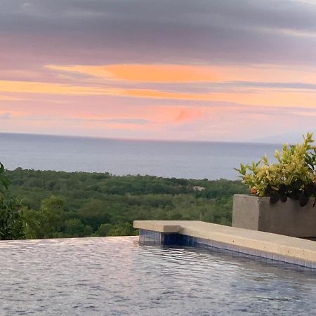 Uluwatu Padawatu Villas מראה חיצוני תמונה